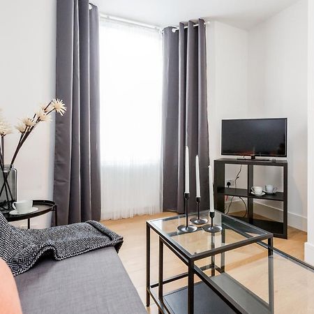 2 Bedrooms Serviced Apartment Excel Exhibition Centre, O2 Arena, Stratford Olympic City, Forest Gate, Central Londra Esterno foto