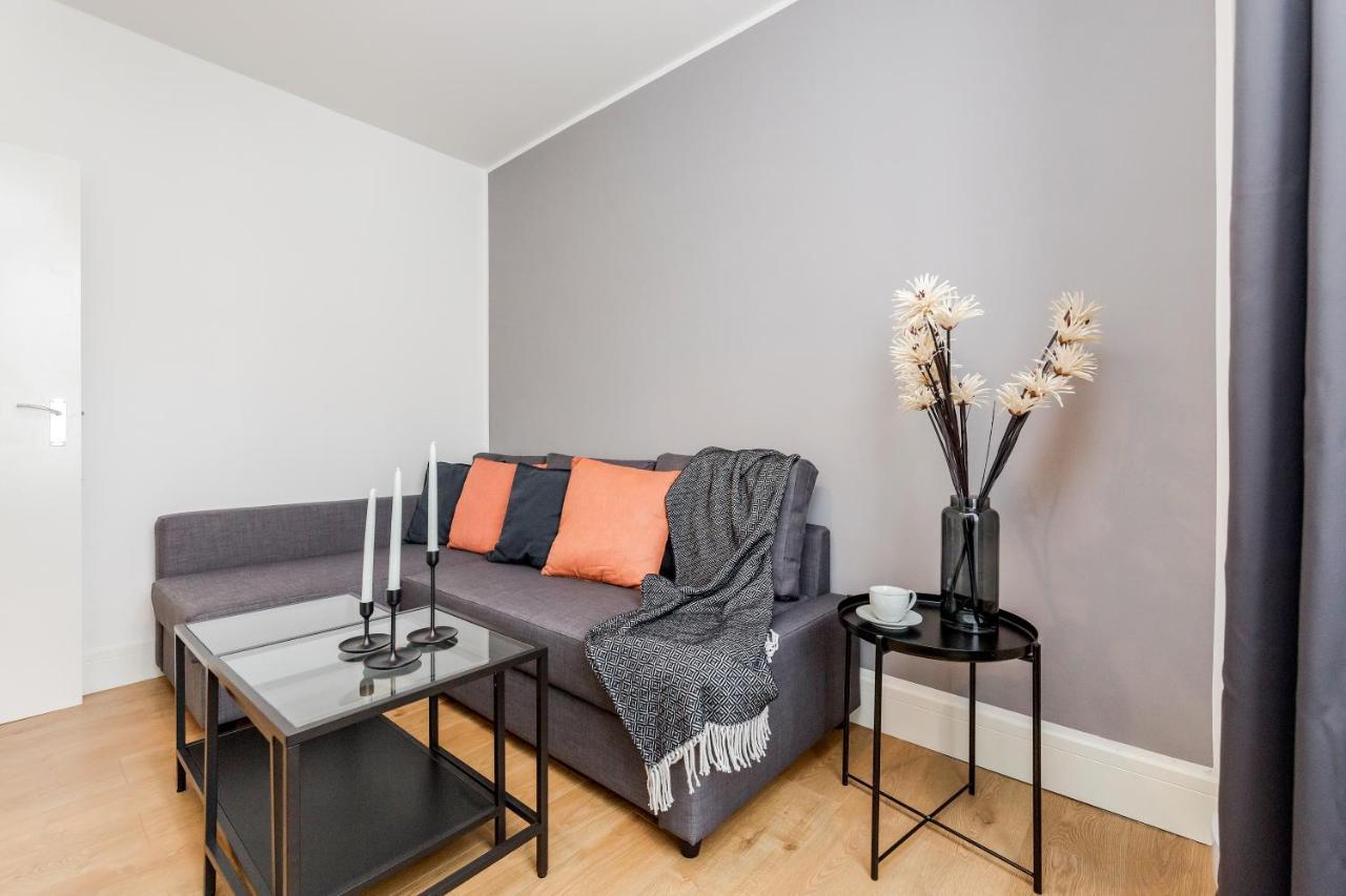 2 Bedrooms Serviced Apartment Excel Exhibition Centre, O2 Arena, Stratford Olympic City, Forest Gate, Central Londra Esterno foto