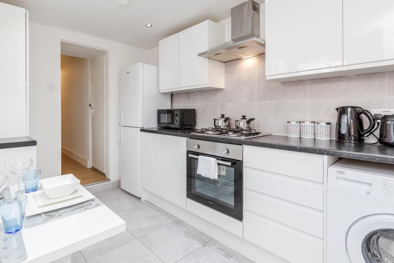 2 Bedrooms Serviced Apartment Excel Exhibition Centre, O2 Arena, Stratford Olympic City, Forest Gate, Central Londra Esterno foto